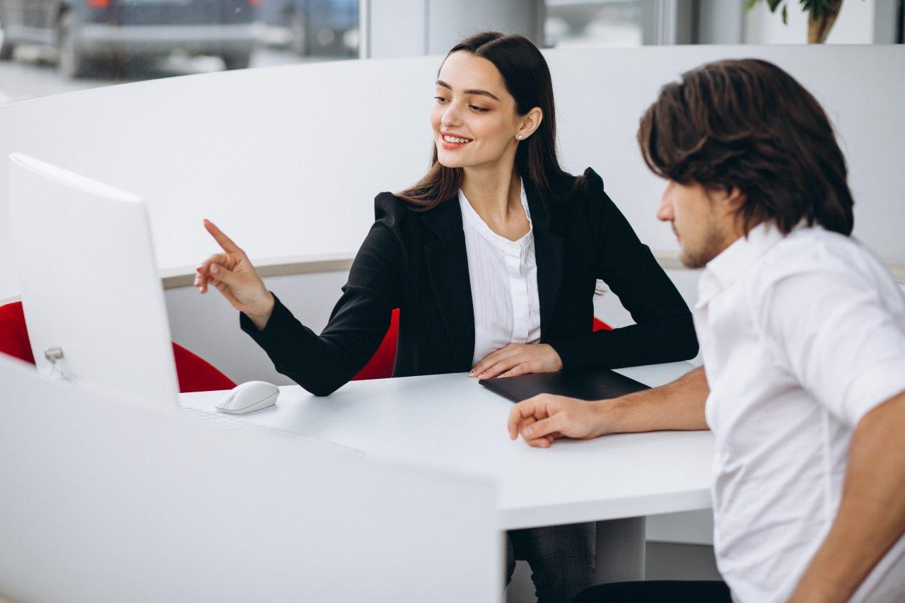 Focuses-on-the-customer
